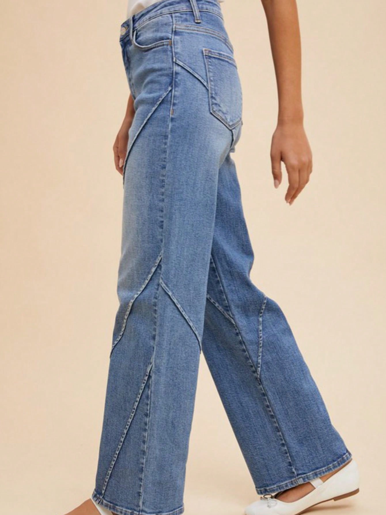Womens Casual Denim Chic Diagonal Seam Design Wide Leg Jeans Light Blue High Waisted Retro Style Flared Bottom Pants with Vintage Wash Perfect for Daily Wear Street Style Fashion All Season Statement Bottoms