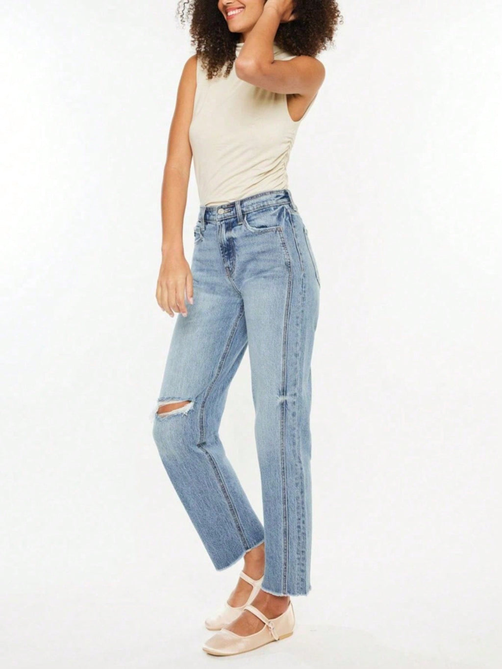 Women's Casual Boyfriend Jeans Retro Ultra High Rise Distressed Straight-Leg Denim Pants Medium Wash Full-Length Frayed Hem Classic 5-Pocket Zipper And Button Closure Ideal for Spring\u002FSummer\u002FFall Everyday Wear or Outings