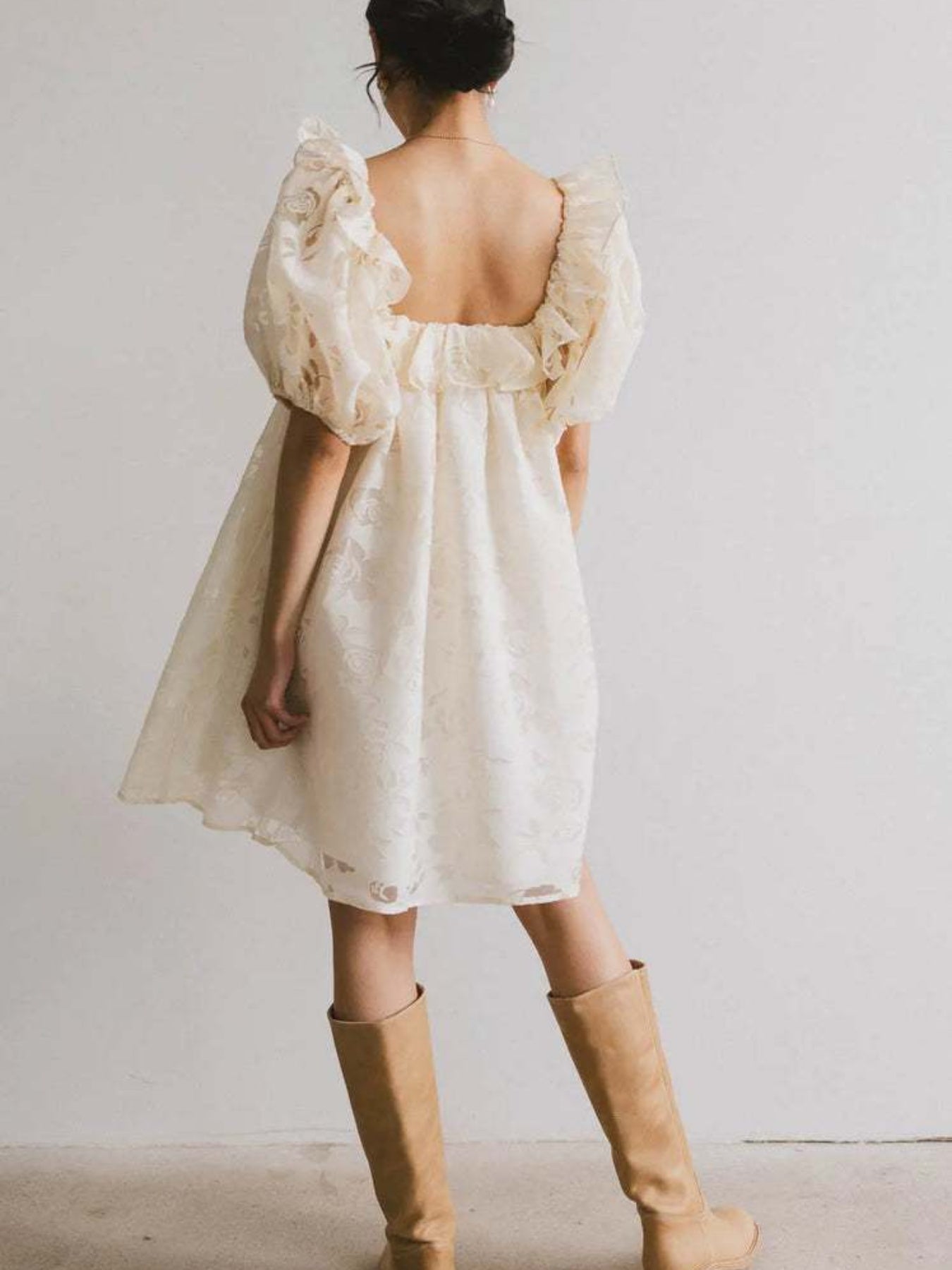 Women's French Style Square Neck Lace Dress with Puff Sleeves - A-Line Lightweight Summer Dress, Breathable Floral Lace Fabric, Machine Washable for Casual & Formal Occasions, Everyday Elegant Wear, Elegant Craftsmanship